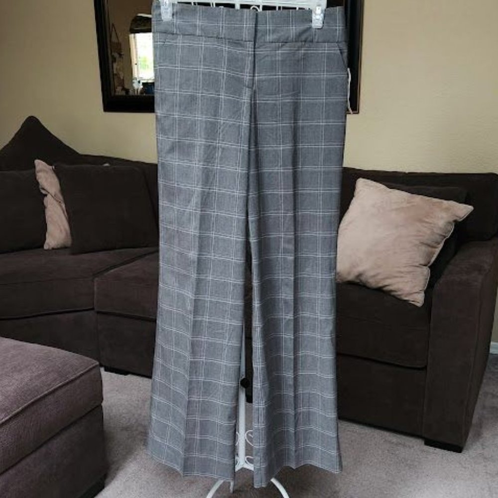NWT Campaigne sz 8 plaid gray pants